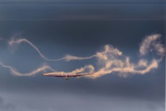 Glider with smoke
